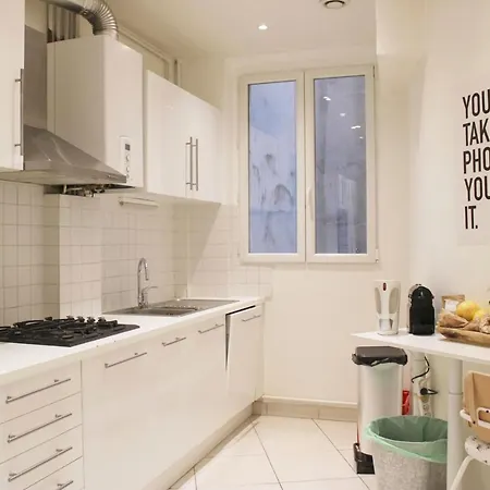 Spacious Near Montmartre Appartement