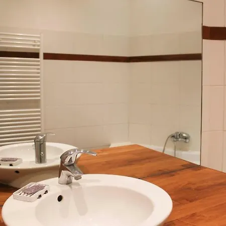Spacious Near Montmartre *